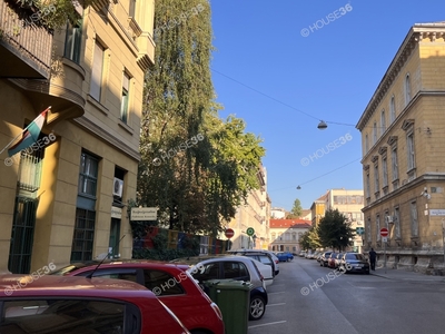 Eladó felújítandó lakás - Budapest VII. kerület