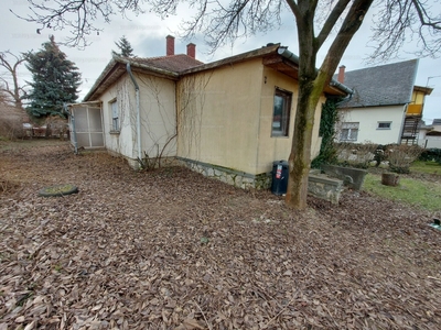 Eladó családi ház - Balatonboglár, Attila utca