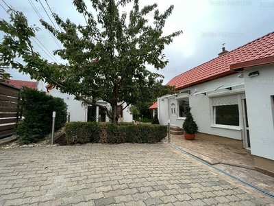 Eladó családi ház - Balatonfüred, Fürdő utca