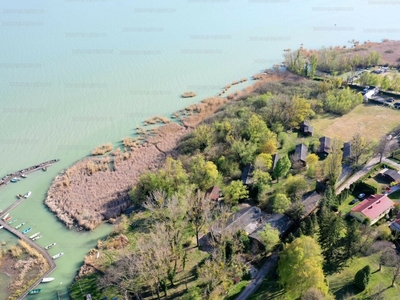 Eladó családi ház - Balatongyörök, Központ