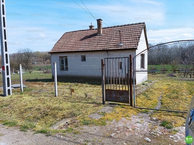 Eladó családi ház - Bodrogolaszi, Dózsa György utca