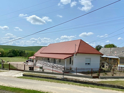 Eladó családi ház - Csetény, Rákóczi utca 101.