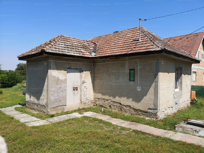 Eladó családi ház - Csévharaszt, Arany János utca 43.
