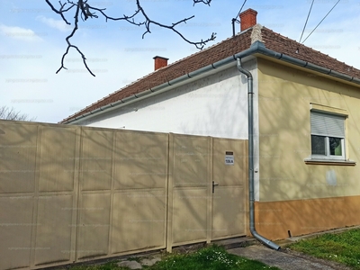 Eladó családi ház - Kalocsa, Petőfi Sándor utca