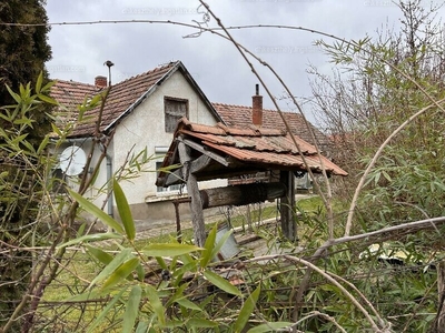 Eladó családi ház - Káptalantóti, Veszprém megye
