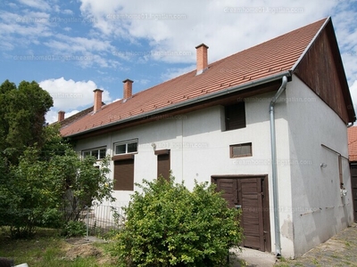 Eladó családi ház - Kecskemét, Bács-Kiskun megye