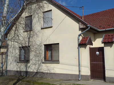 Eladó családi ház - Kiskunfélegyháza, Justh Gyula utca