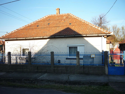 Eladó családi ház - Onga, Deák Ferenc utca