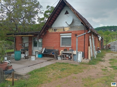 Eladó családi ház - Pécs, Patacs