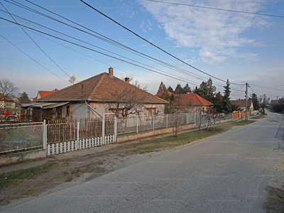 Eladó családi ház - Tököl, Pest megye