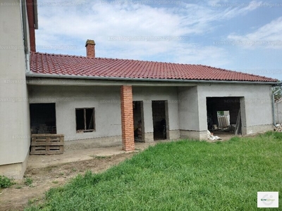 Eladó családi ház - Tömörkény, Csongrád-Csanád megye