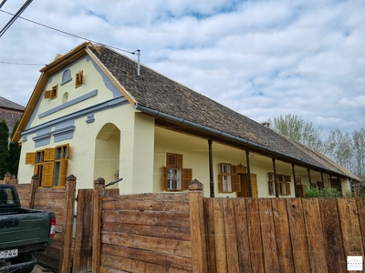 Eladó családi ház - Zomba, Tolna megye