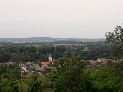 Eladó egyéb telek - Neszmély, Petőfi Sándor utca