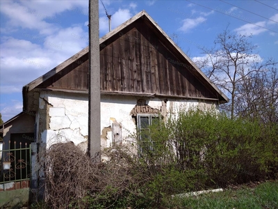 Eladó elbontandó ház - Martfű