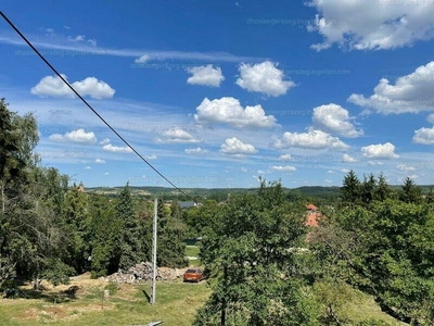 Eladó hétvégi házas nyaraló - Egervár, Hegyalja utca