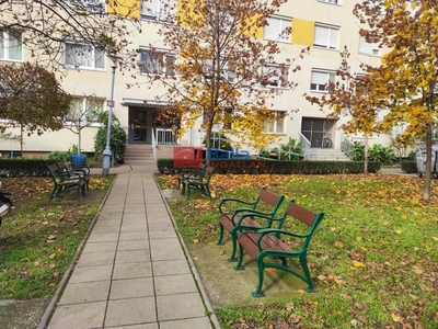Eladó jó állapotú panel lakás - Budapest XIII. kerület