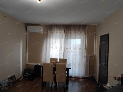 Eladó jó állapotú panel lakás - Budapest XVII. kerület