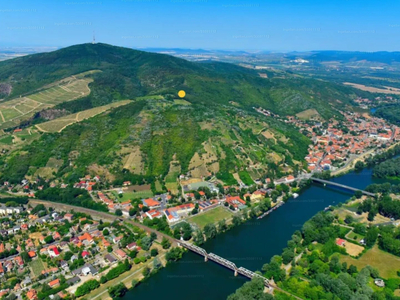 Eladó külterületi telek - Tokaj, Dessewffydűlő