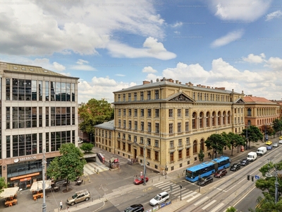 Eladó lakásban iroda - V. kerület, Múzeum körút