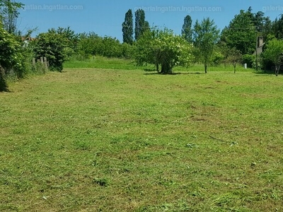 Eladó lakóövezeti telek - Cserszegtomaj, Barát utca 21.