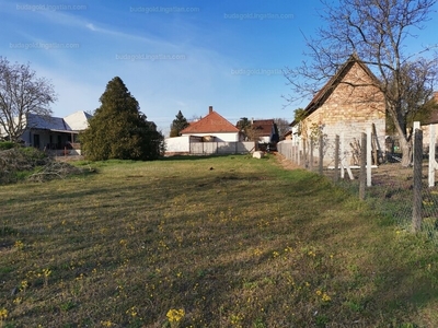 Eladó lakóövezeti telek - Dabas, Városközpont