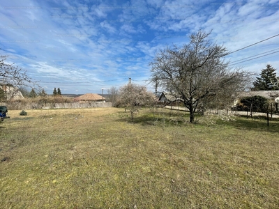 Eladó lakóövezeti telek - Erdőkertes, Gézahegy