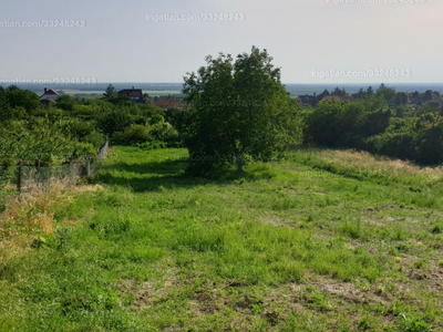 Eladó lakóövezeti telek - Győrújbarát, Kilátóhegyi utca