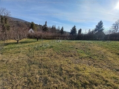 Eladó lakóövezeti telek - Pécs, Szarvas dűlő