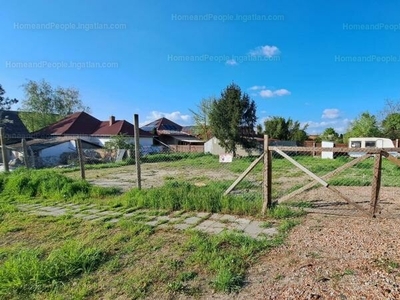 Eladó lakóövezeti telek - Szeged, Szőreg