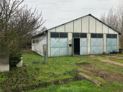 Eladó műhely - Százhalombatta, Őz utca 24.