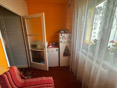 Eladó panel lakás - Szeged, Pentelei sor