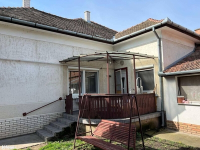 Eladó polgári ház Orosháza belvárosától pár percre! - Orosháza, Békés - Ház