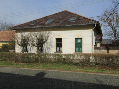 Eladó szálloda, hotel, panzió - Badacsonytördemic, Veszprém megye