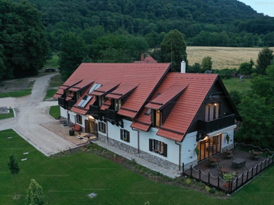 Eladó szálloda, hotel, panzió - Bakonybél, Veszprém megye