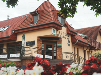 Eladó szálloda, hotel, panzió - Tiszakécske, Fürdő utca 87.