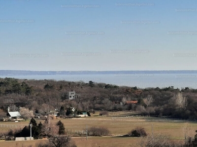 Eladó tégla lakás - Felsőörs, Öreghegy