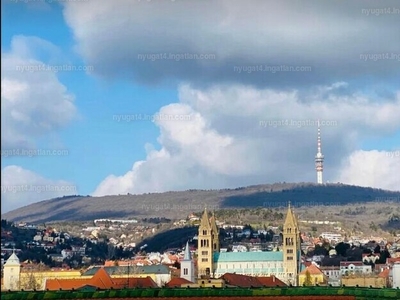 Eladó tégla lakás - Pécs, Rákóczi út