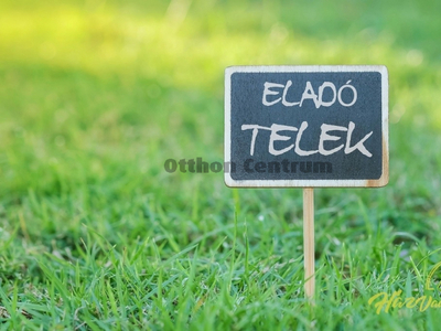 Eladó telek - Sóskút