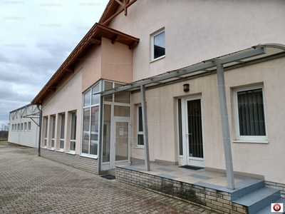 Eladó telephely - Győr, Kismegyer