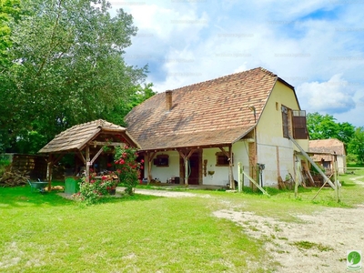 Eladó termőföld, szántó - Tatabánya, Kertváros