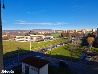 Erkélyes két szobás lakás Kervárosban - Pécs, Baranya - Lakás
