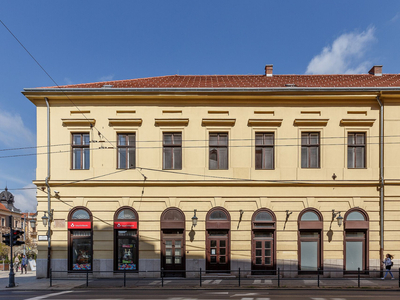 Kiadó utcai bejáratos üzlethelyiség - Debrecen, Piac utca 20.