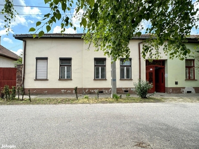 Kiskunfélegyháza, központi részén 94 nm-es házrész eladó - Kiskunfélegyháza, Bács-Kiskun - Sorház/ikerház/házrész