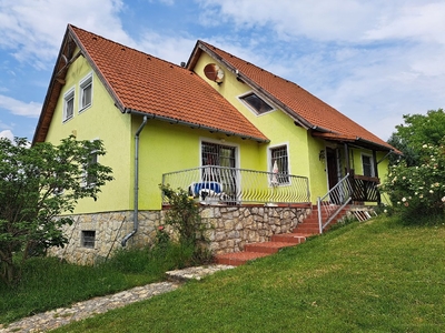 Pécsely, ingatlan, ház, 170 m2, 88.900.000 Ft