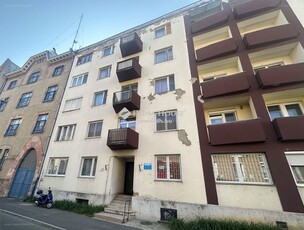 Belváros, Debrecen, ingatlan, lakás, 39 m2, 35.000.000 Ft