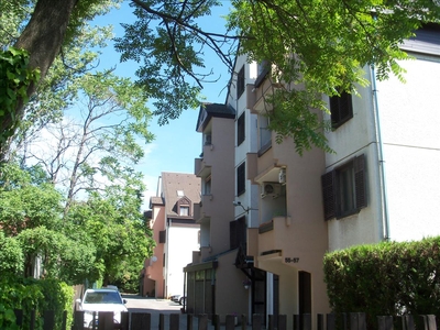 Eladó jó állapotú panel lakás - Budapest XI. kerület