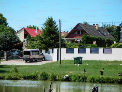 Eladó családi ház - Dombóvár, Belváros