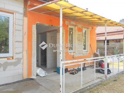 Eladó Ház, Budapest 18. kerület - Szemeretelep szélén, félbemaradt felújítás miatt befejezésre váró