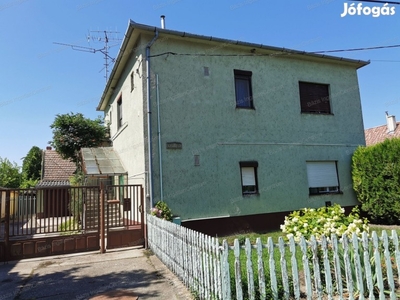 Kalocsán 2 lakrészes ház eladó