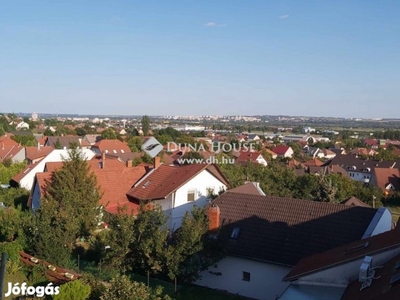 91 nm-es lakás eladó Pécs